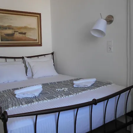 Kalliope Sea View Summer House טריפיטי