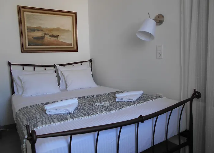 Kalliope Sea View Summer House טריפיטי